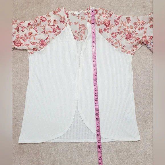 Floral Boho Cardigan Kimono Size Medium Bell Sleeve Lightweight Swimsuit Coverup - Picture 9 of 10